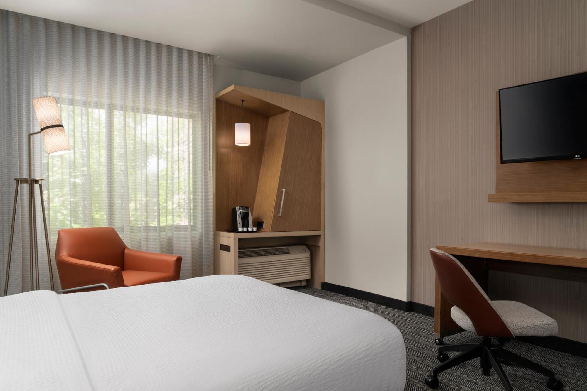 Courtyard By Marriott Denver North/Westminster Eastlake Bagian luar foto