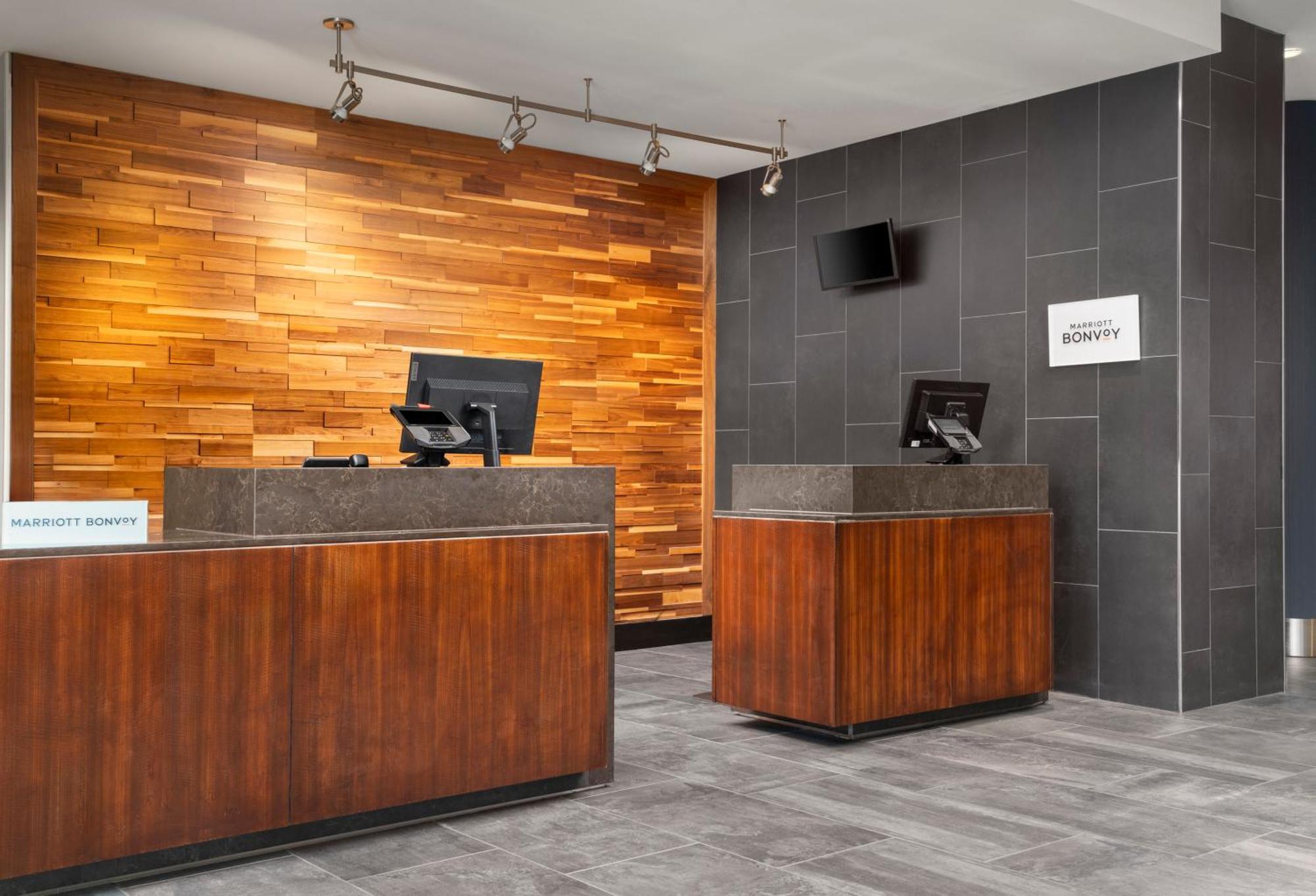 Courtyard By Marriott Denver North/Westminster Eastlake Bagian luar foto