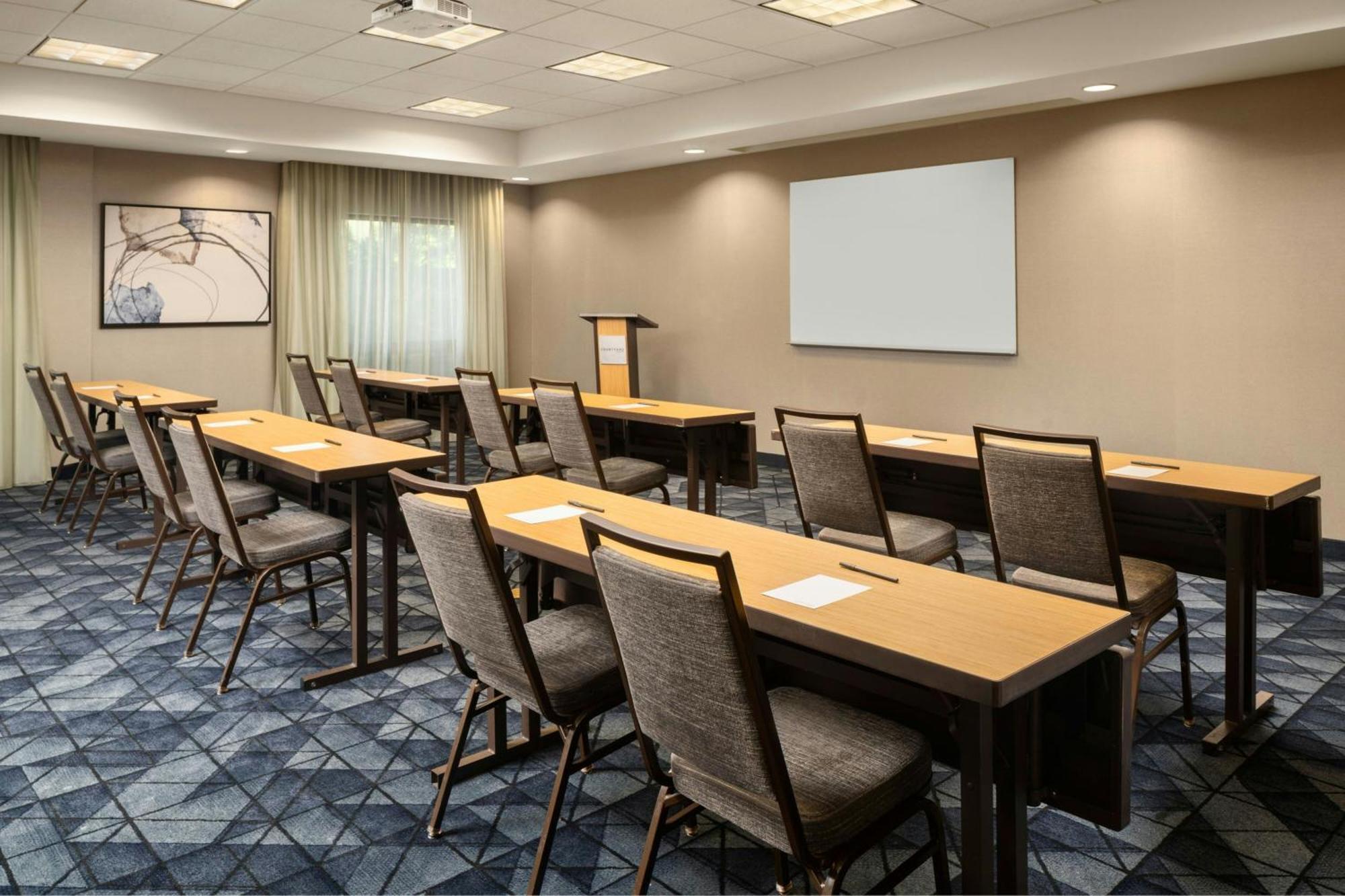 Courtyard By Marriott Denver North/Westminster Eastlake Bagian luar foto