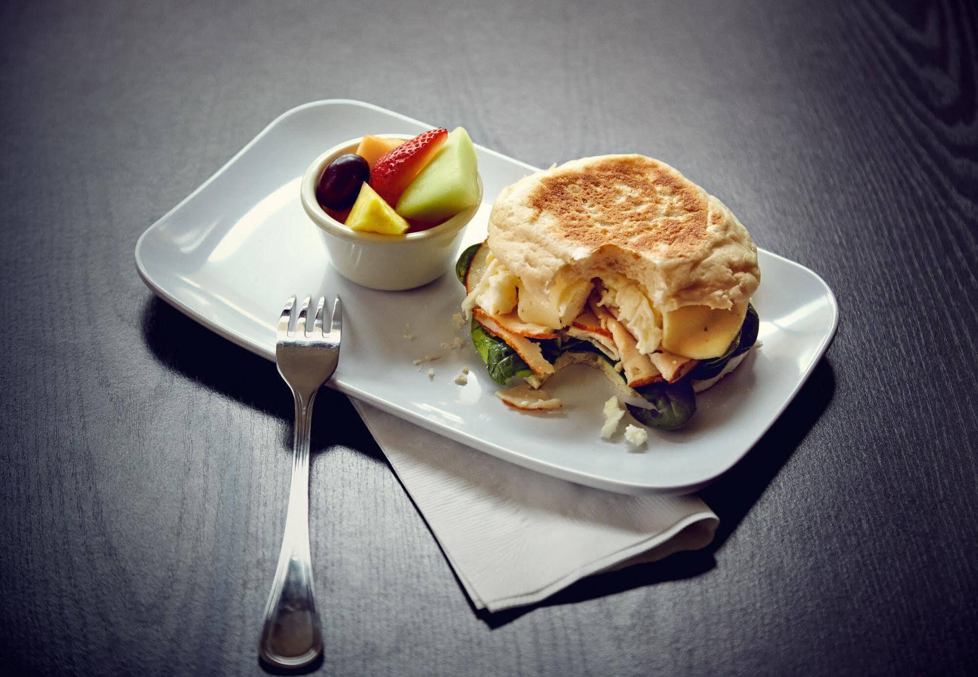 Courtyard By Marriott Denver North/Westminster Eastlake Bagian luar foto